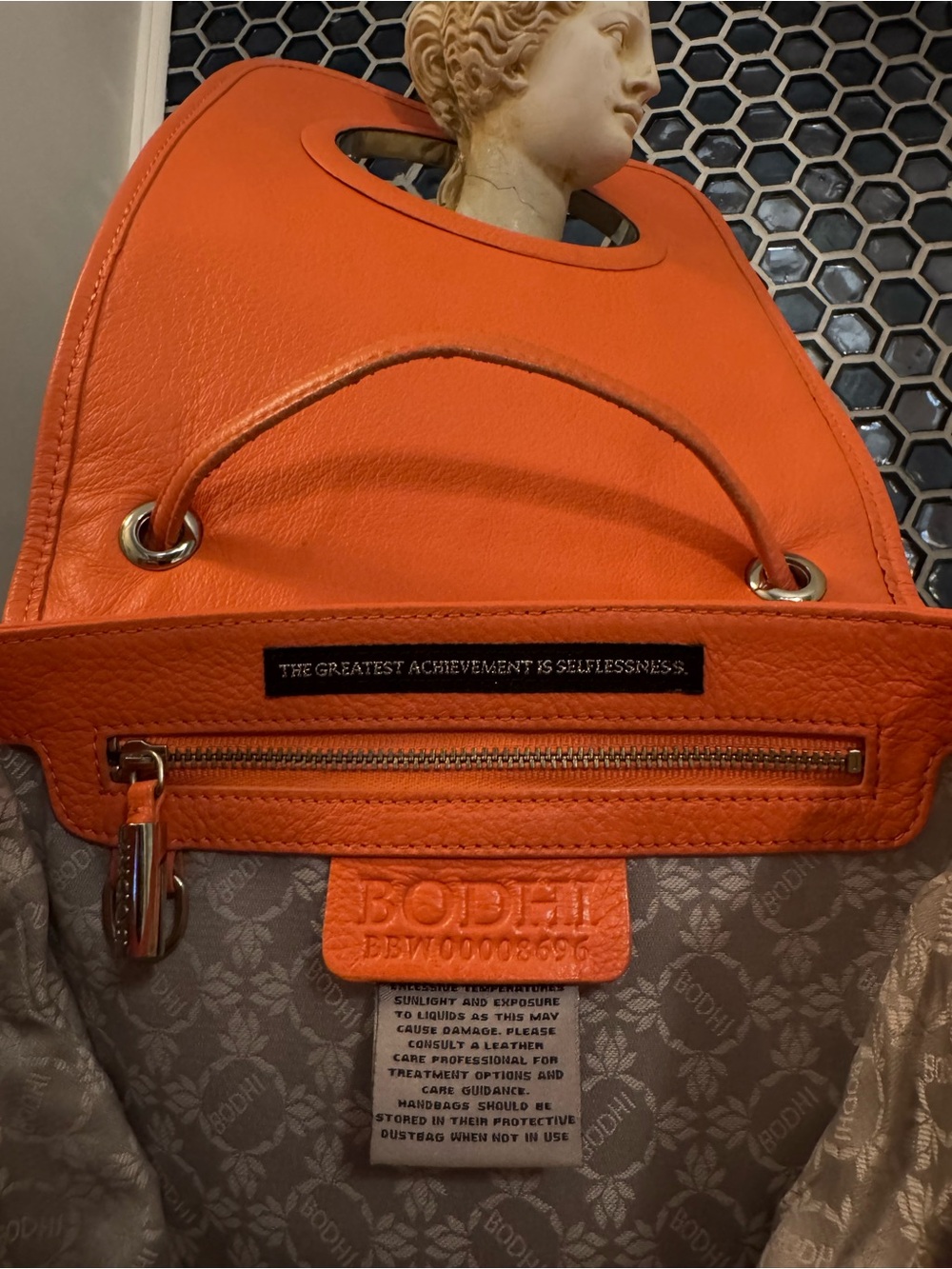 BODHI Vibrant Orange Leather Handbag - Registered Serial BBW00008696 - Picture 10 of 16
